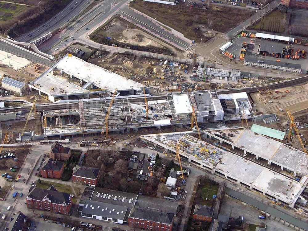 Luftaufnahme Berlin - Tempelhof - Ausbau Südring S-Bahn Papestraße am Flughafen Tempelhof durch Walter Bau AG