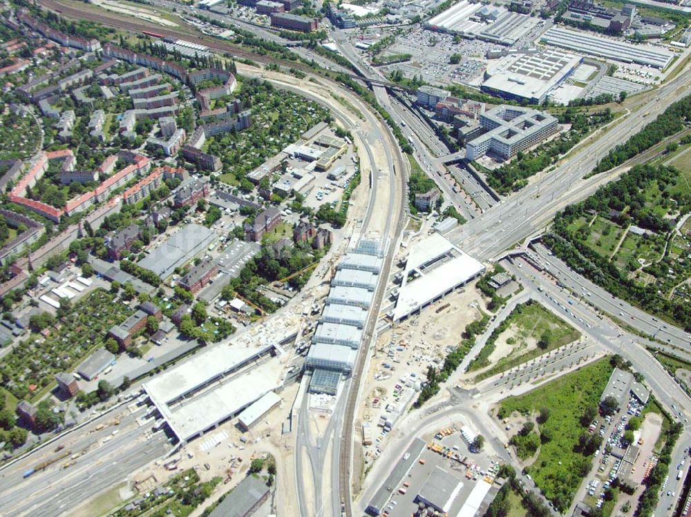 Berlin von oben - Ausbau Südring S-Bahn Papestraße am Flughafen Tempelhof durch Walter Bau AG