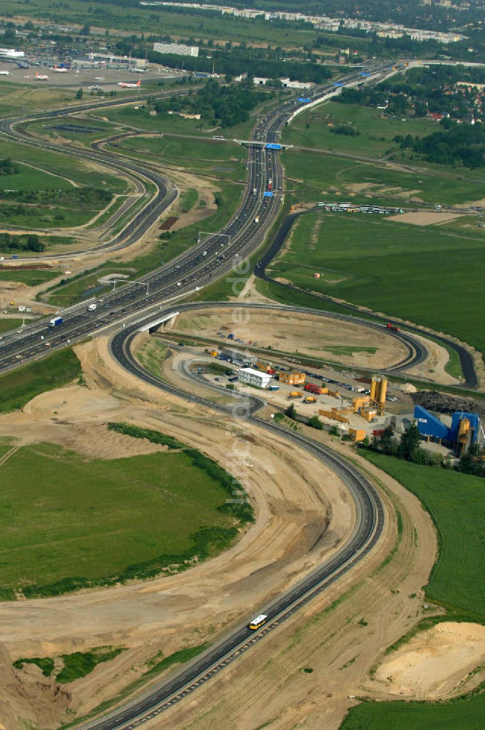 Luftbild Berlin - Ausbau Stadtautobahn in Richtung Berlin- Schönefeld