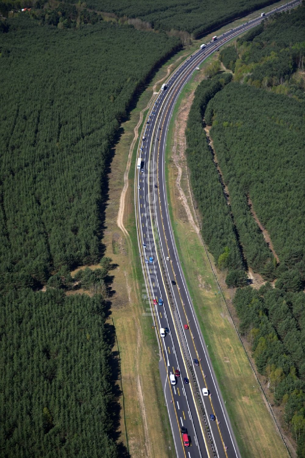 Luftbild Dannenreich - Ausbau und Verbreiterung der Streckenführung der Autobahn / Bundesautobahn BAB A12 / E30 bei Dannenreich im Bundesland Brandenburg