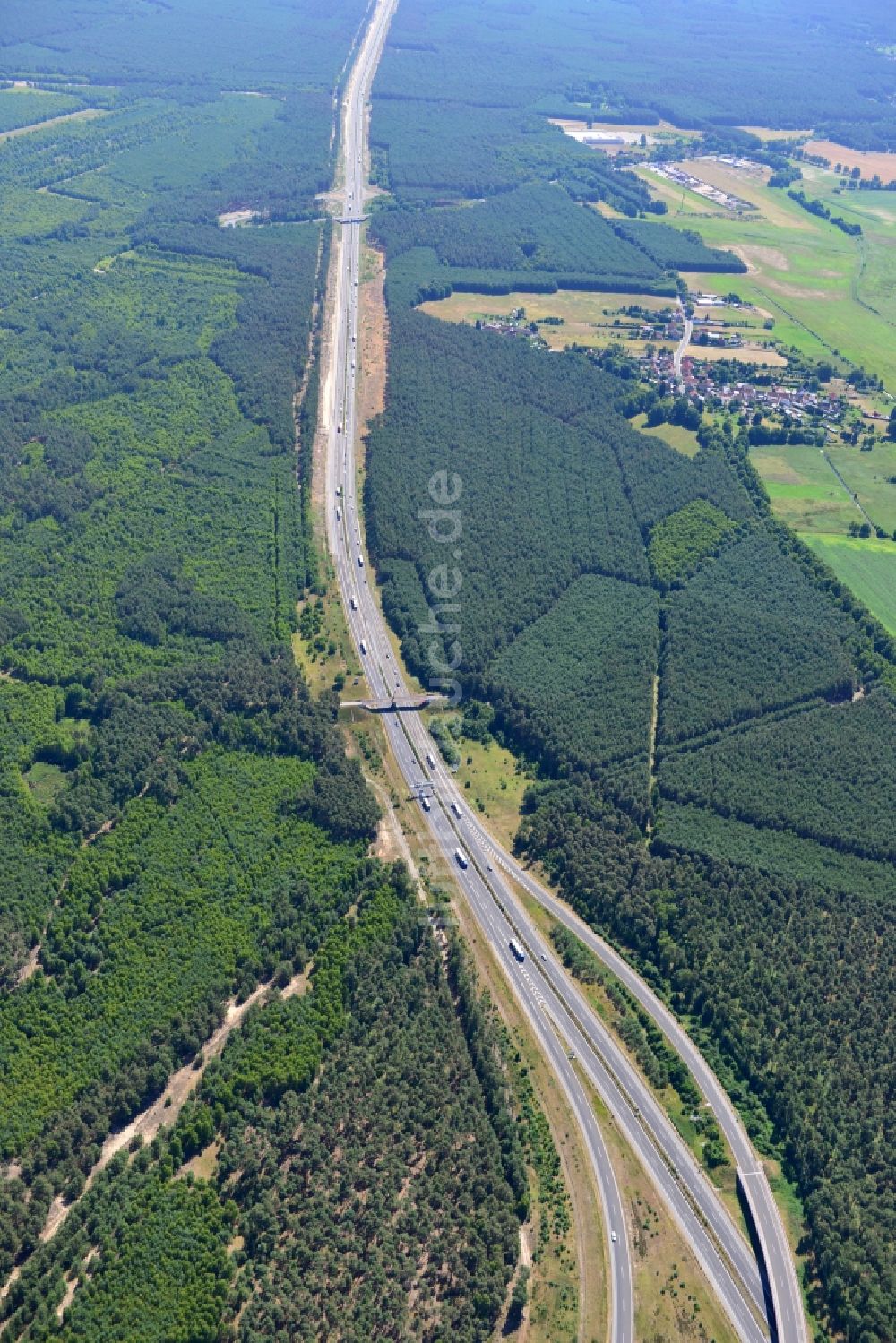 Luftaufnahme Dannenreich - Ausbau und Verbreiterung der Streckenführung der Autobahn / Bundesautobahn BAB A12 / E30 bei Dannenreich im Bundesland Brandenburg