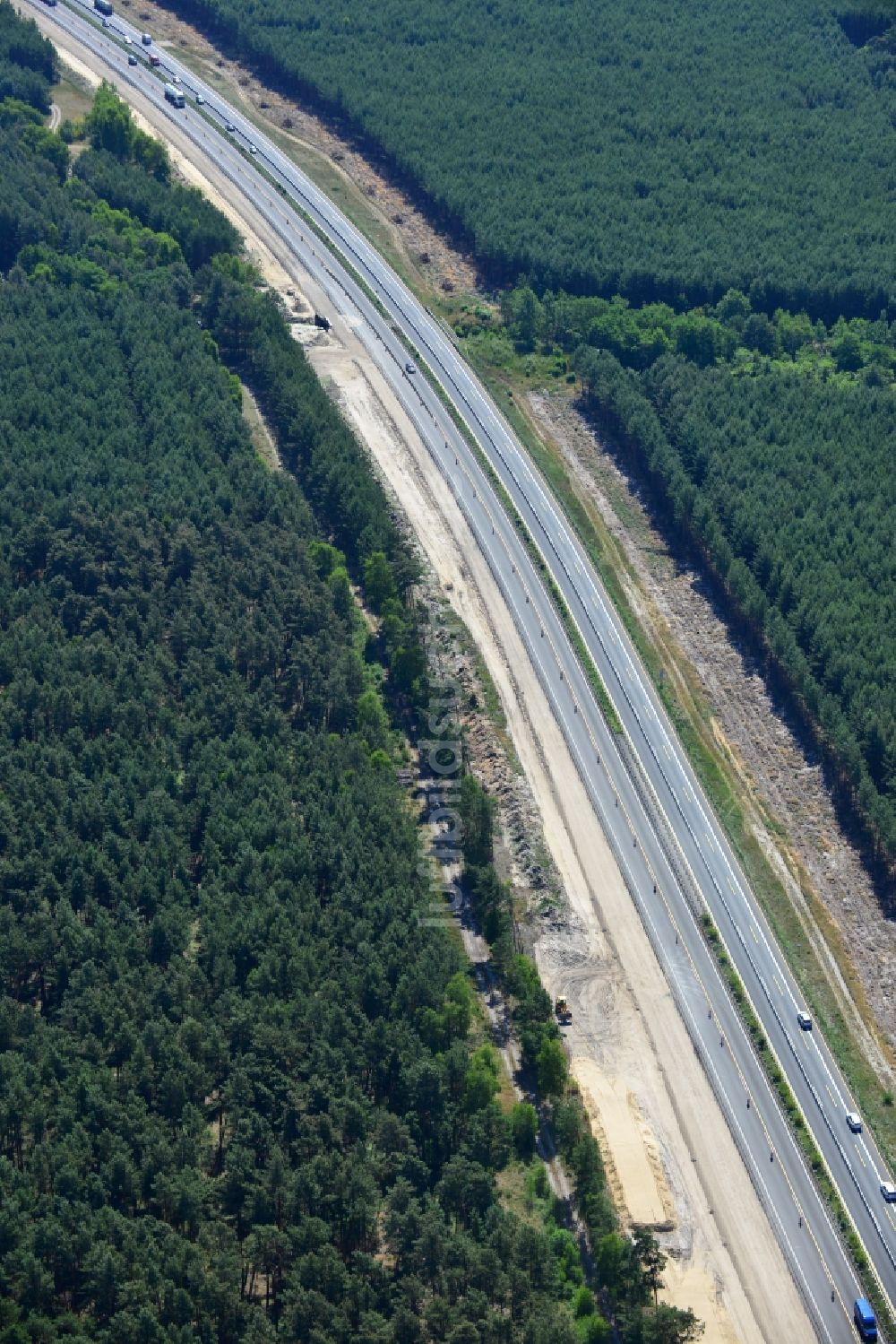 Luftbild Dannenreich - Ausbau und Verbreiterung der Streckenführung der Autobahn / Bundesautobahn BAB A12 / E30 bei Dannenreich im Bundesland Brandenburg