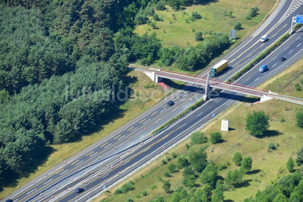 Dannenreich aus der Vogelperspektive: Ausbau und Verbreiterung der Streckenführung der Autobahn / Bundesautobahn BAB A12 / E30 bei Dannenreich im Bundesland Brandenburg