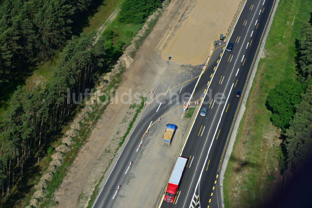 Luftbild Dannenreich - Ausbau und Verbreiterung der Streckenführung der Autobahn / Bundesautobahn BAB A12 / E30 bei Dannenreich im Bundesland Brandenburg