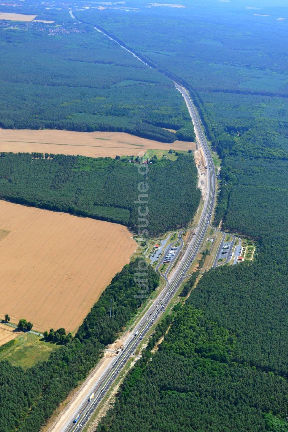 Luftbild Markgrafpieske - Ausbau und Verbreiterung der Streckenführung der Autobahn / Bundesautobahn BAB A12 / E30 bei Markgrafpieske im Bundesland Brandenburg