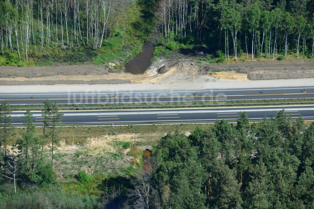 Luftbild Markgrafpieske - Ausbau und Verbreiterung der Streckenführung der Autobahn / Bundesautobahn BAB A12 / E30 bei Markgrafpieske im Bundesland Brandenburg