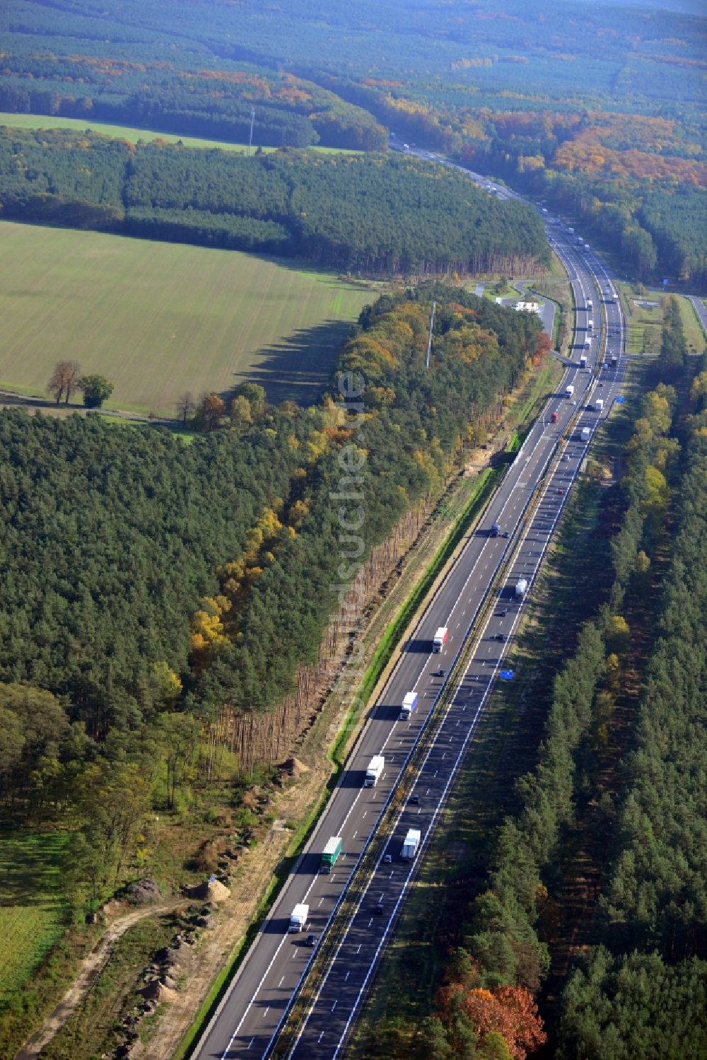 Markgrafpieske aus der Vogelperspektive: Ausbau und Verbreiterung der Streckenführung der Autobahn / Bundesautobahn BAB A12 / E30 bei Markgrafpieske im Bundesland Brandenburg