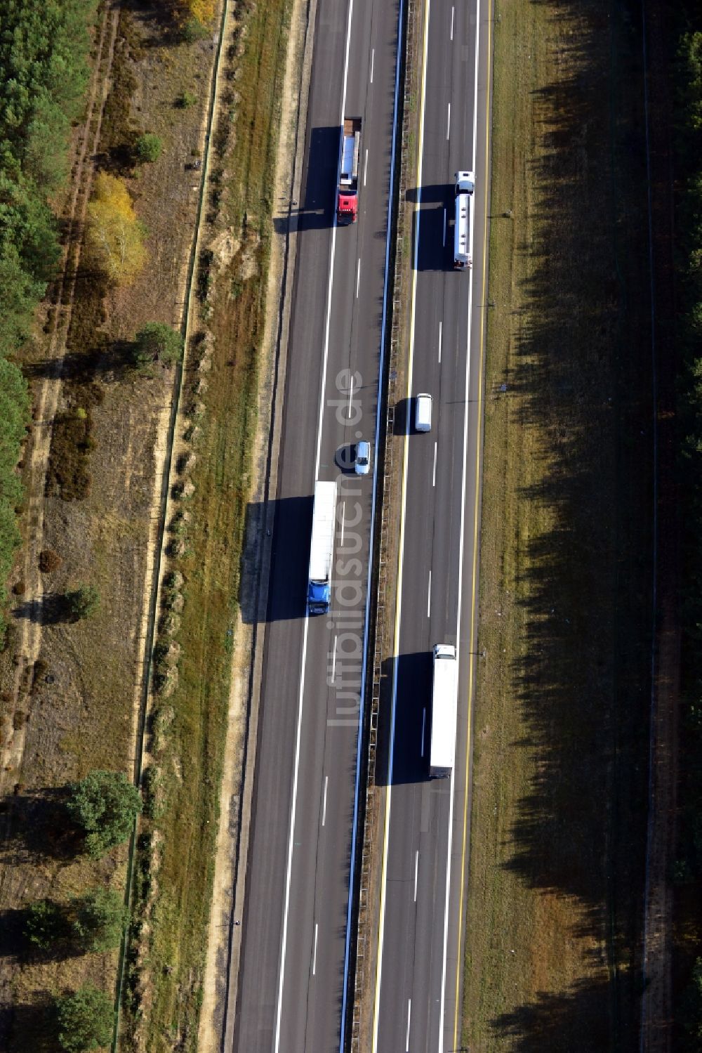 Markgrafpieske aus der Vogelperspektive: Ausbau und Verbreiterung der Streckenführung der Autobahn / Bundesautobahn BAB A12 / E30 bei Markgrafpieske im Bundesland Brandenburg