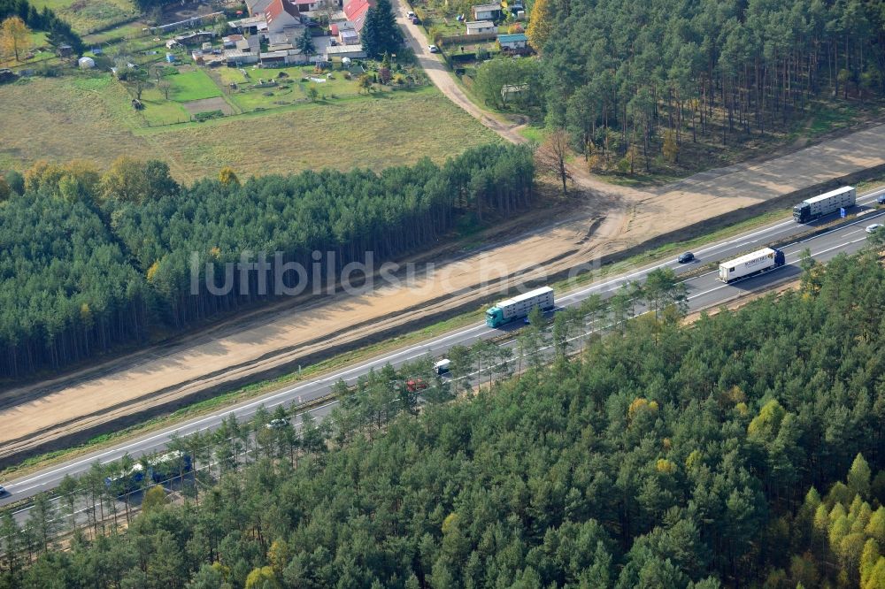 Luftbild Markgrafpieske - Ausbau und Verbreiterung der Streckenführung der Autobahn / Bundesautobahn BAB A12 / E30 bei Markgrafpieske im Bundesland Brandenburg