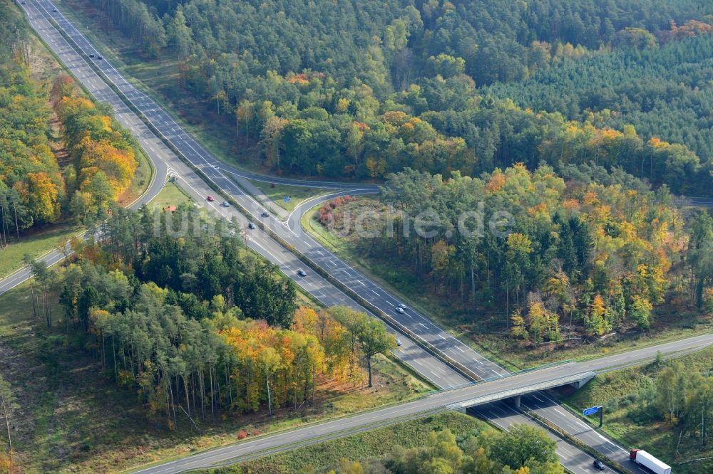 Markgrafpieske aus der Vogelperspektive: Ausbau und Verbreiterung der Streckenführung der Autobahn / Bundesautobahn BAB A12 / E30 bei Markgrafpieske im Bundesland Brandenburg