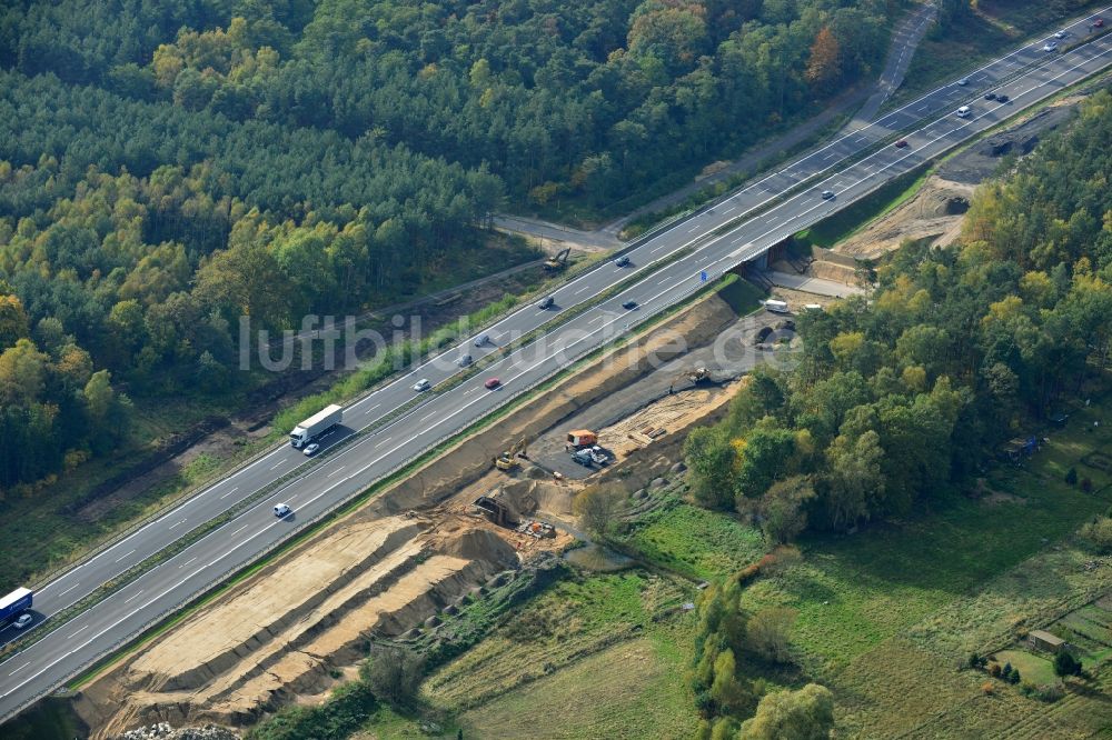 Markgrafpieske aus der Vogelperspektive: Ausbau und Verbreiterung der Streckenführung der Autobahn / Bundesautobahn BAB A12 / E30 bei Markgrafpieske im Bundesland Brandenburg