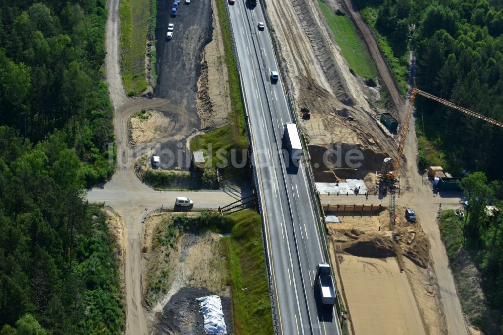 Luftbild Markgrafpieske - Ausbau und Verbreiterung der Streckenführung der Autobahn / Bundesautobahn BAB A12 / E30 bei Markgrafpieske im Bundesland Brandenburg