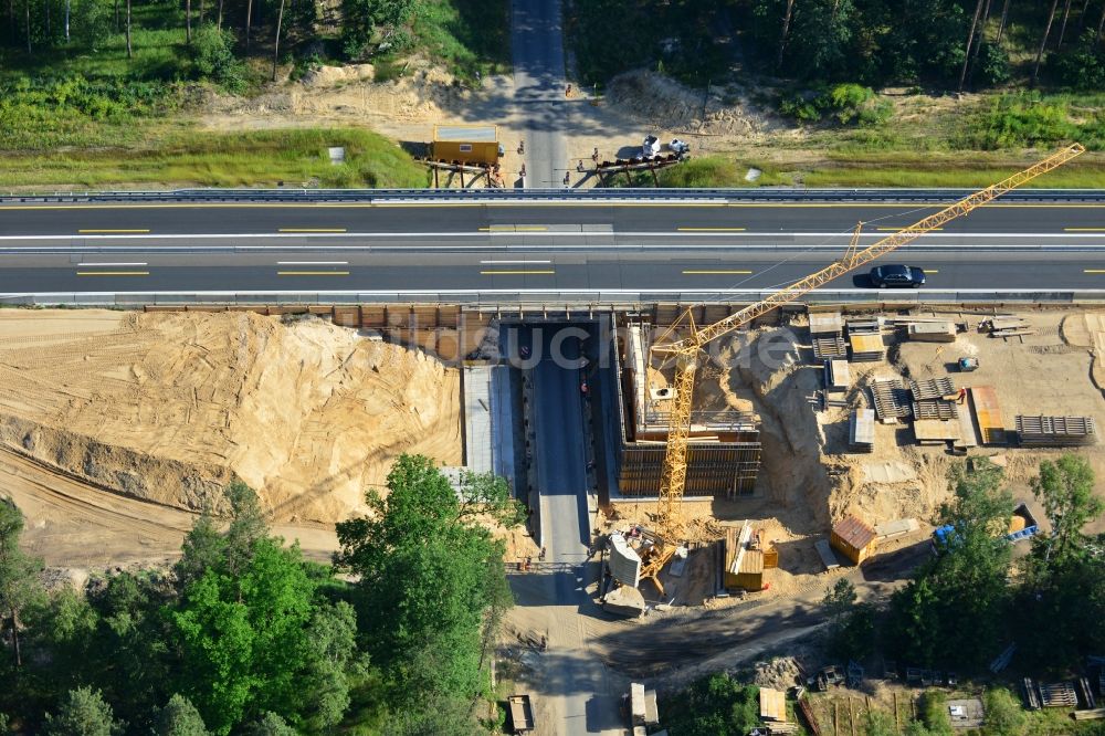 Luftaufnahme Markgrafpieske - Ausbau und Verbreiterung der Streckenführung der Autobahn / Bundesautobahn BAB A12 / E30 bei Markgrafpieske im Bundesland Brandenburg