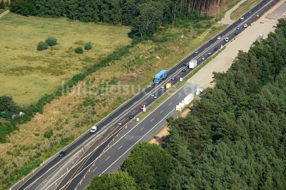 Luftbild Markgrafpieske - Ausbau und Verbreiterung der Streckenführung der Autobahn / Bundesautobahn BAB A12 / E30 bei Markgrafpieske im Bundesland Brandenburg