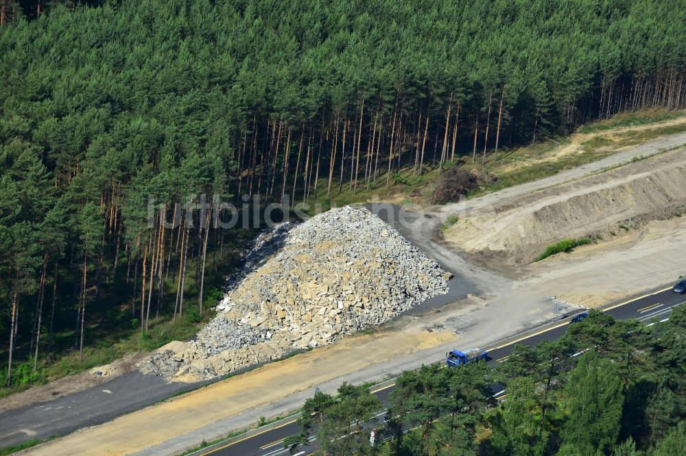 Luftbild Rauen - Ausbau und Verbreiterung der Streckenführung der Autobahn / Bundesautobahn BAB A12 / E30 bei Rauen im Bundesland Brandenburg