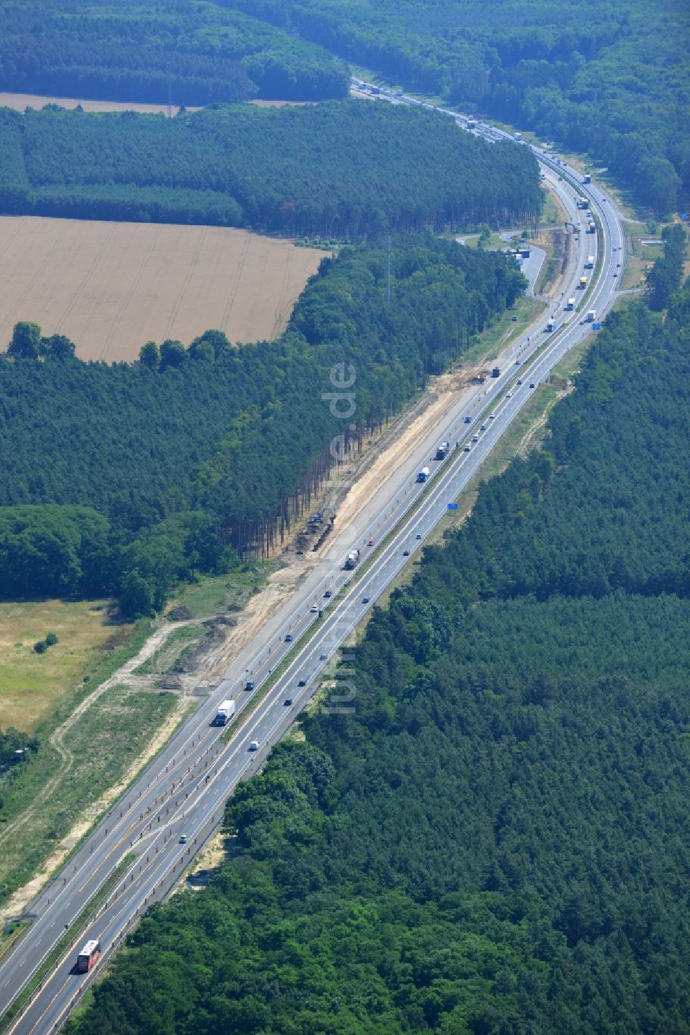 Luftaufnahme Spreenhagen - Ausbau und Verbreiterung der Streckenführung der Autobahn / Bundesautobahn BAB A12 / E30 bei Spreenhagen im Bundesland Brandenburg