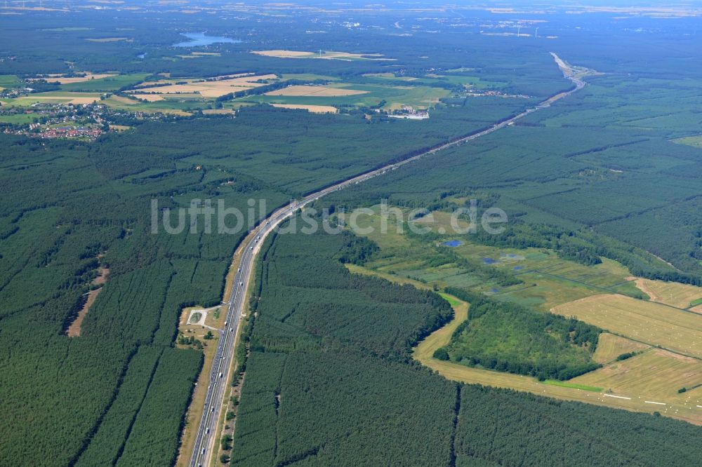 Spreenhagen von oben - Ausbau und Verbreiterung der Streckenführung der Autobahn / Bundesautobahn BAB A12 / E30 bei Spreenhagen im Bundesland Brandenburg