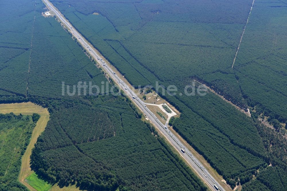 Spreenhagen aus der Vogelperspektive: Ausbau und Verbreiterung der Streckenführung der Autobahn / Bundesautobahn BAB A12 / E30 bei Spreenhagen im Bundesland Brandenburg