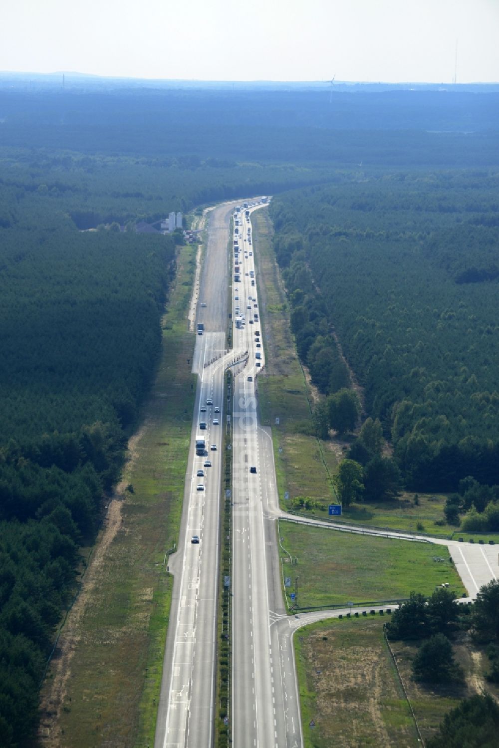 Luftaufnahme Spreenhagen - Ausbau und Verbreiterung der Streckenführung der Autobahn / Bundesautobahn BAB A12 / E30 bei Spreenhagen im Bundesland Brandenburg