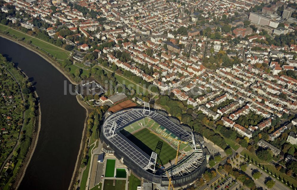 Bremen aus der Vogelperspektive: Ausbau Weserstadion Bremen