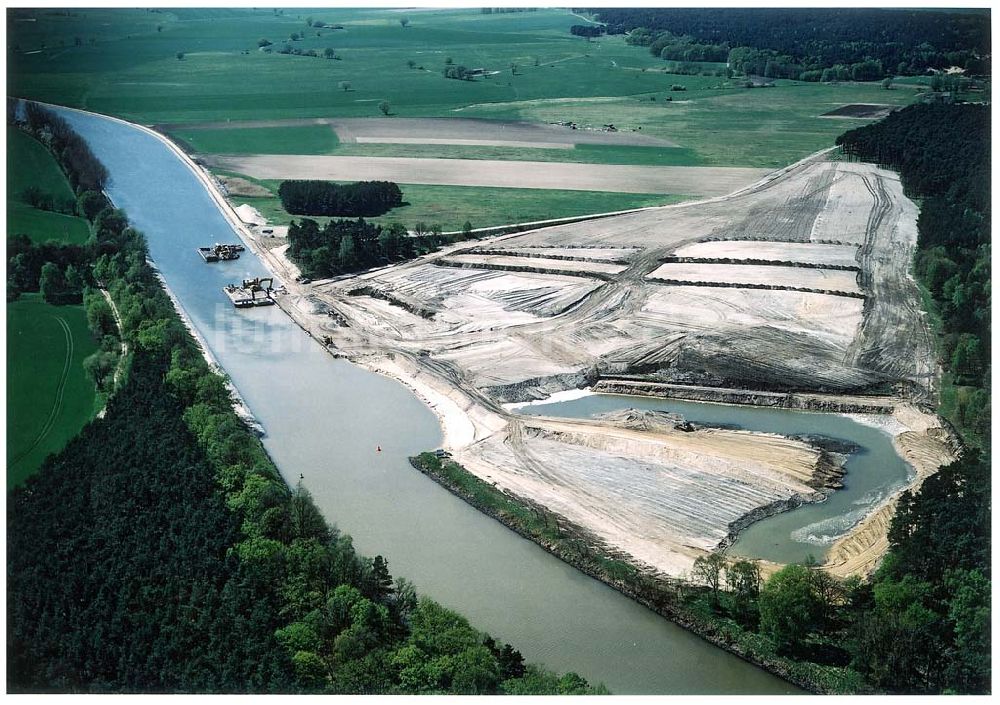 westlich von Genthin aus der Vogelperspektive: Ausbauarbeiten am Elbe-Havel-Kanal - Verlauf bei Genthin.