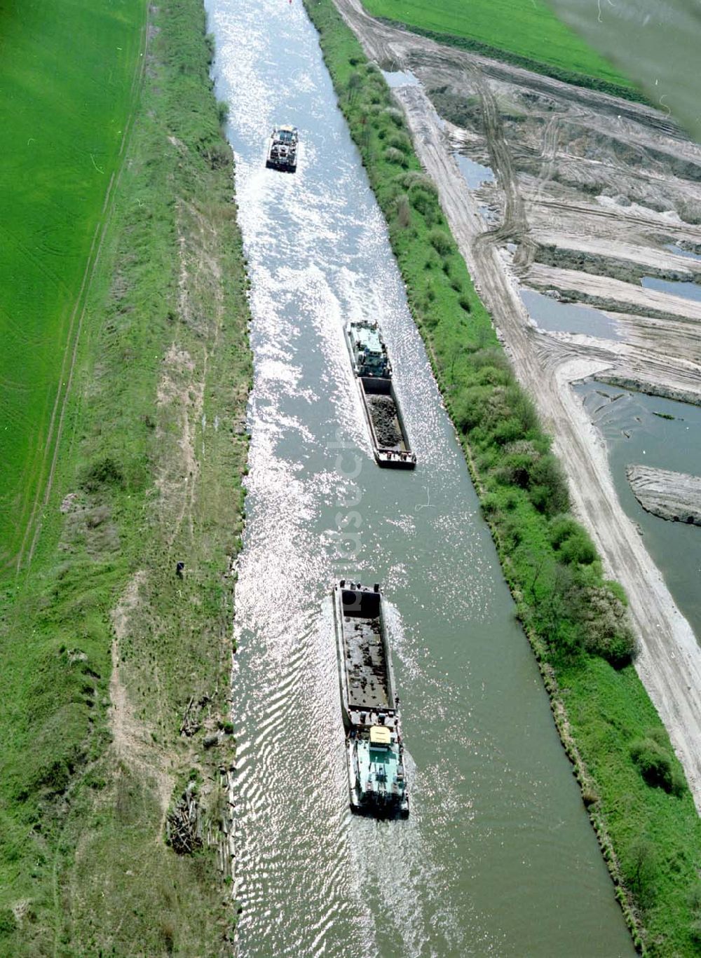 bei Genthin von oben - Ausbauarbeiten am Elbe-Havel-Kanal - Verlauf bei Genthin.