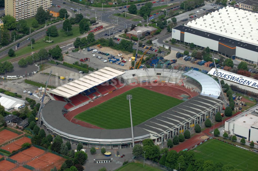 Luftaufnahme Braunschweig - Ausbauarbeiten der Nordkurve im Stadion Braunschweig