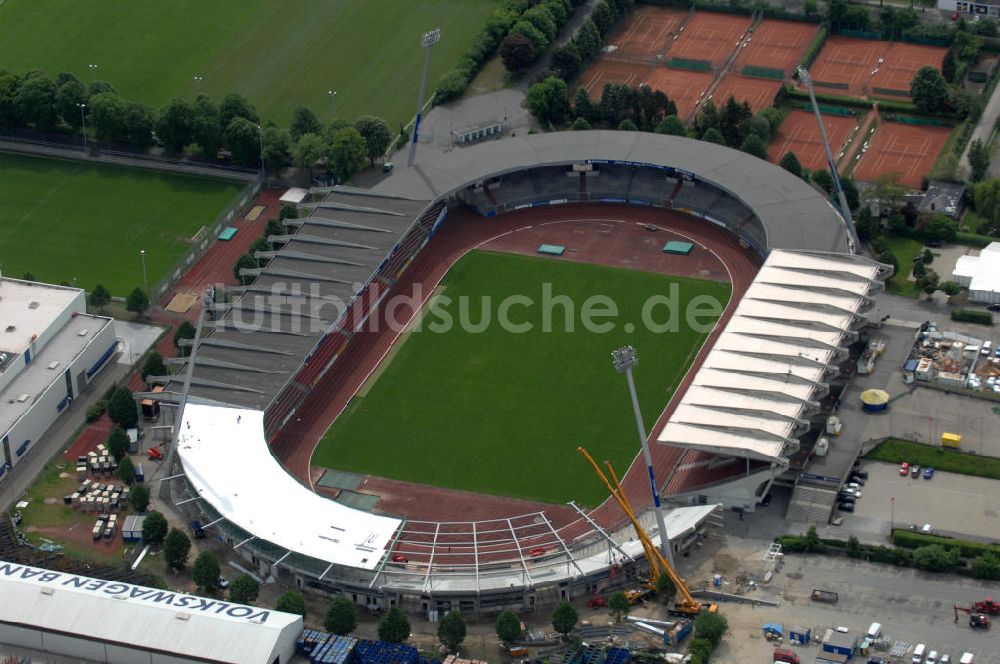 Braunschweig von oben - Ausbauarbeiten der Nordkurve im Stadion Braunschweig