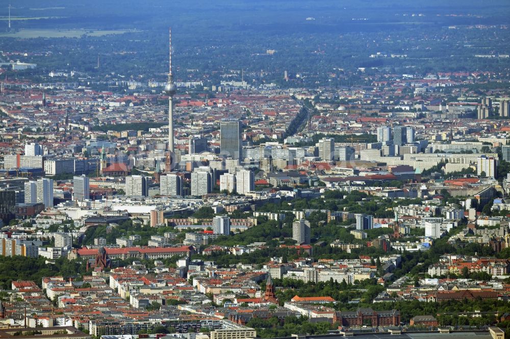 Berlin aus der Vogelperspektive: Ausblick über die Berliner Innenstadt