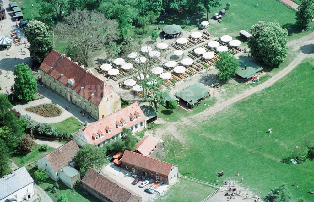 Luftaufnahme Diedersdorf bei Mahlow / Brandenburg - Ausflugsziel Schloß Diedersdorf.