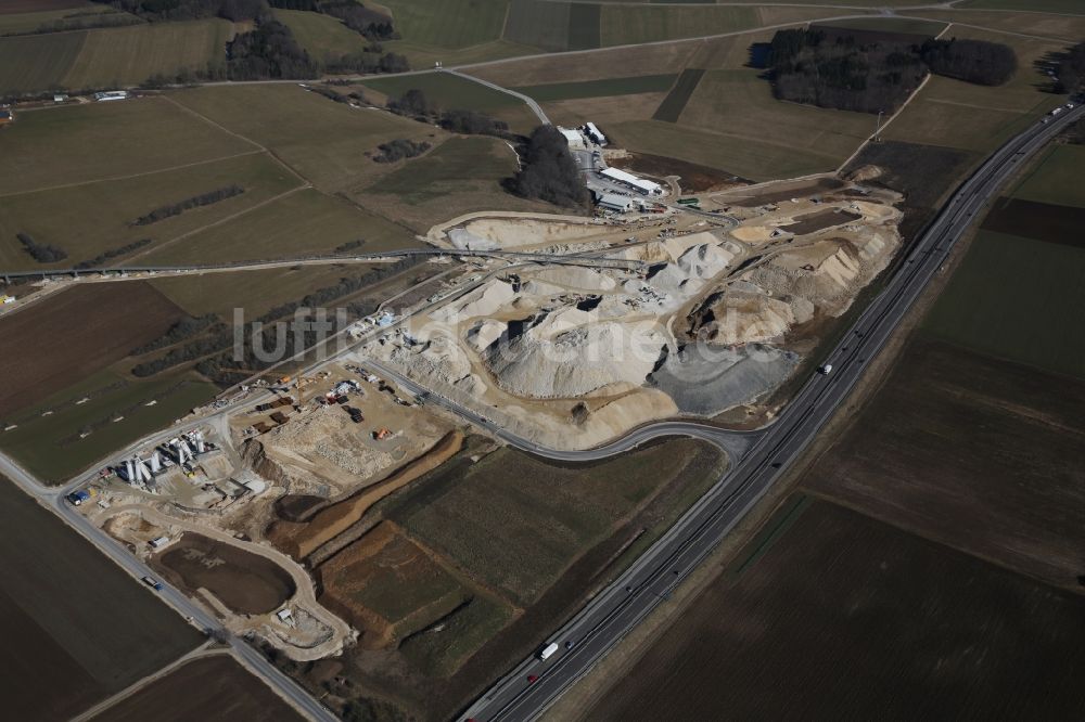 Hohenstadt von oben - Aushubarbeiten und Abraumhalden entlang der Autobahn BAB A8 - E52 an den Tunnelausgängen der künftigen ICE- Bahntrasse bei Hohenstadt im Bundesland Baden-Württemberg