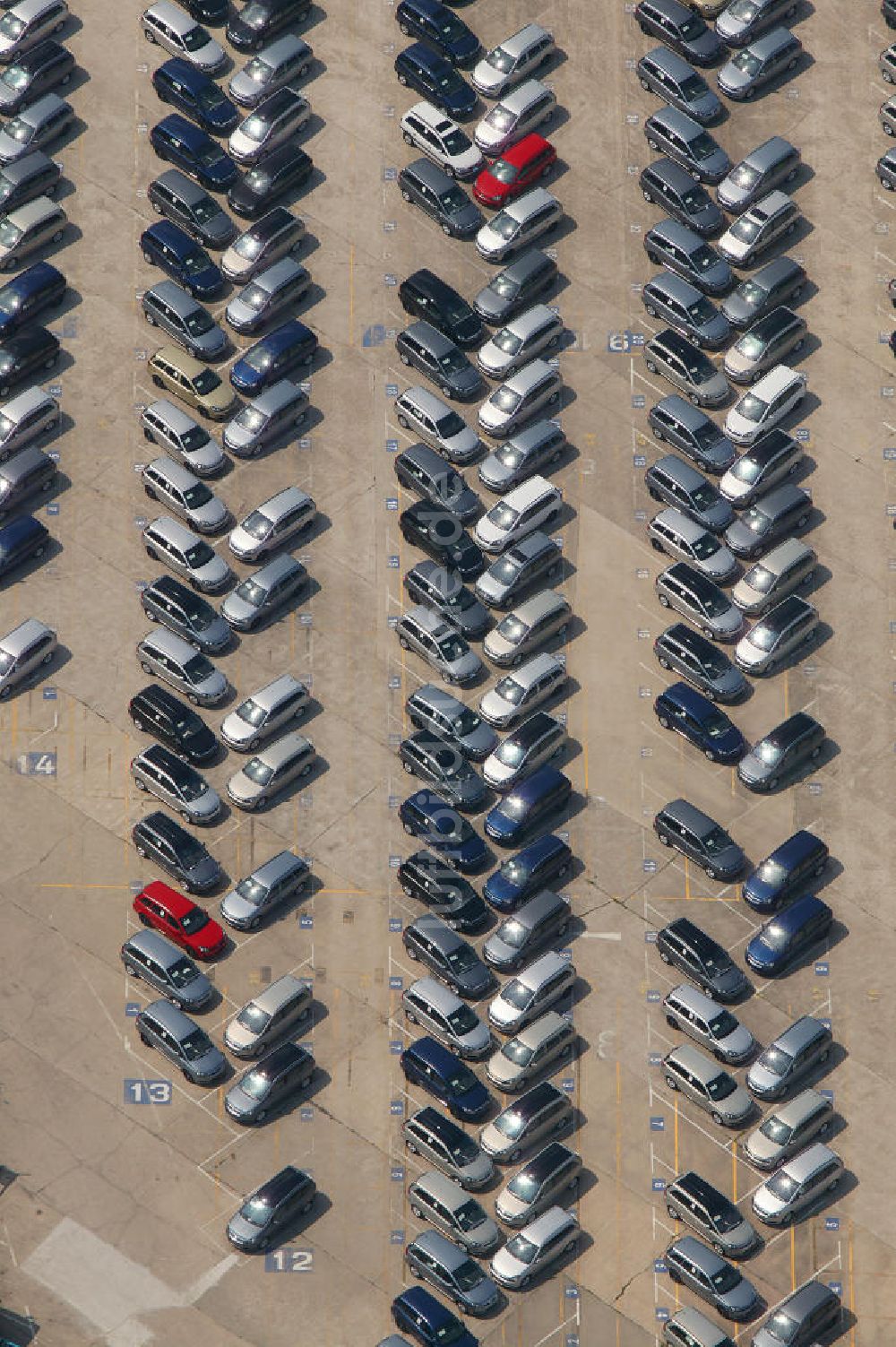 Luftaufnahme Bochum - Auslieferungsparkplatz Opel Bochum