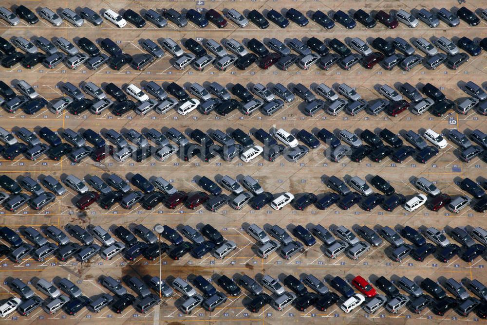 Bochum aus der Vogelperspektive: Auslieferungsparkplatz Opel Bochum