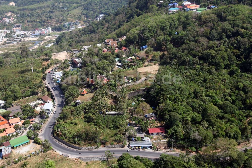 Luftbild Patong - Außenbezirk der Stadt Patong auf der Insel Phuket in Thailand