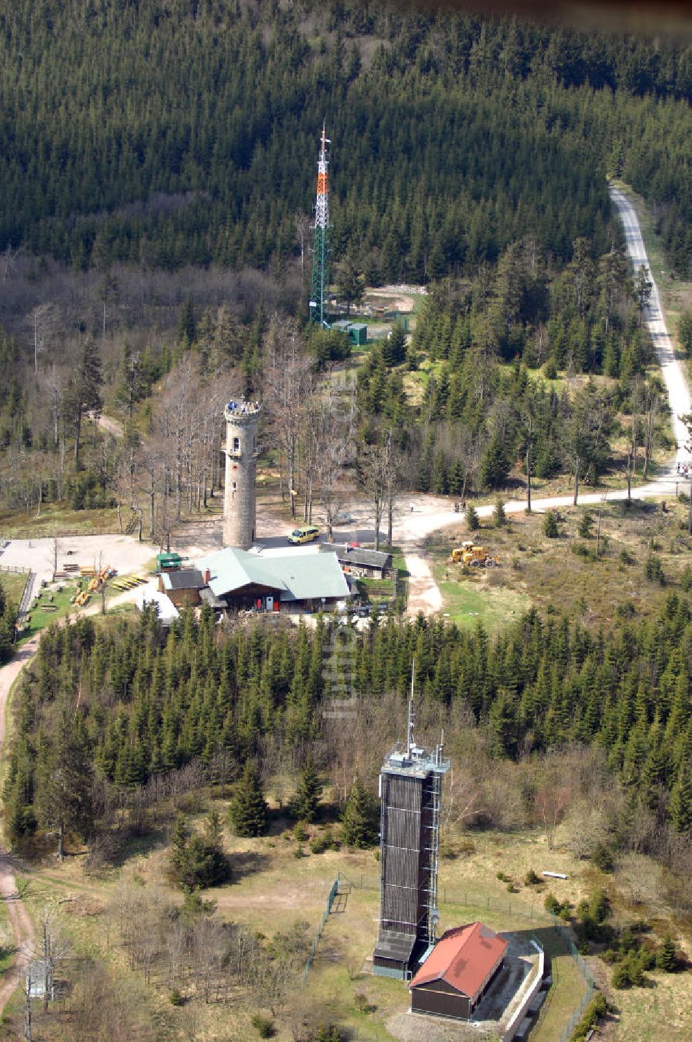 Luftaufnahme Ilmenau - Aussichtsturm Kickelhahn in Thüringen