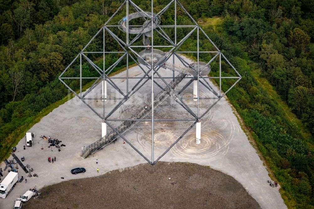 Bottrop von oben - Aussichtturm Tetraeder auf der Halde an der Beckstraße in Bottrop in Nordrhein-Westfalen