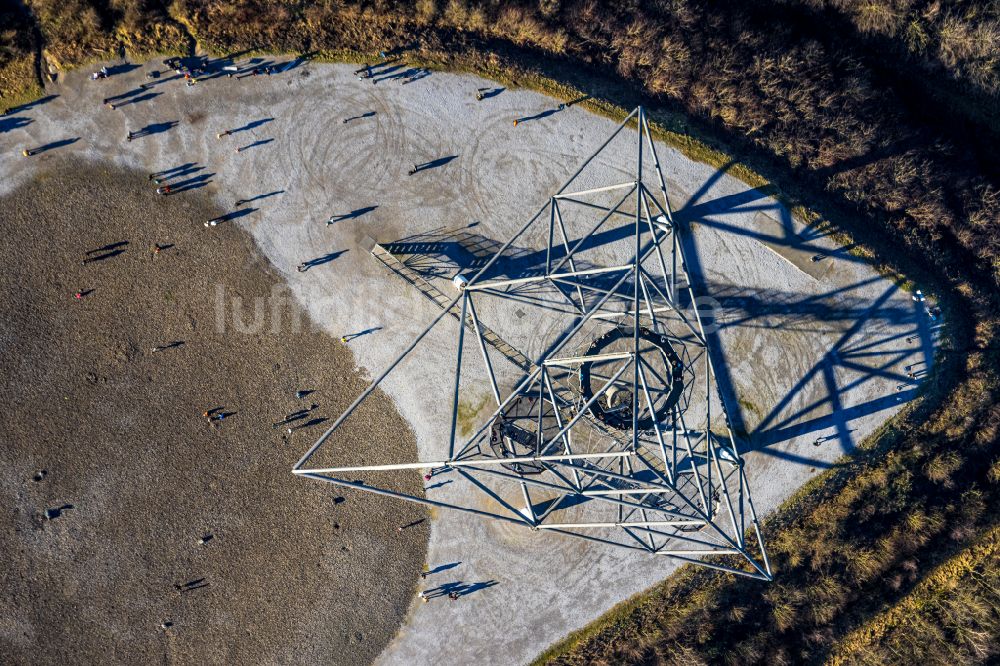 Bottrop von oben - Aussichtturm Tetraeder auf der Halde an der Beckstraße in Bottrop in Nordrhein-Westfalen