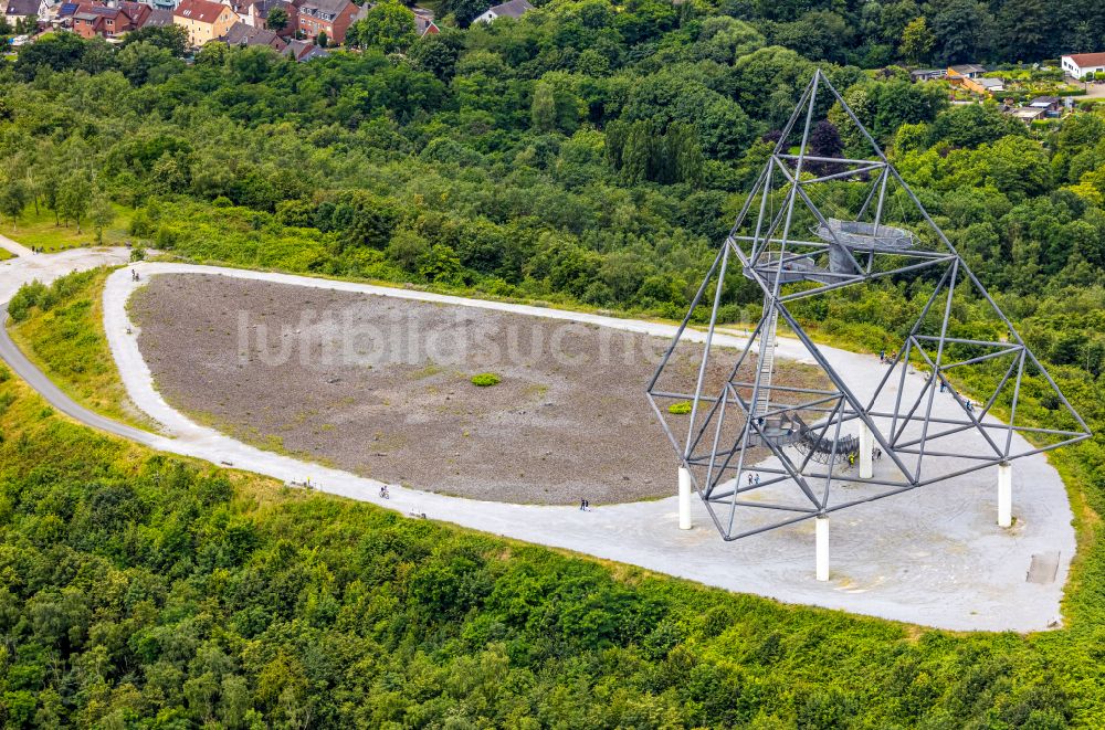 Bottrop von oben - Aussichtturm Tetraeder auf der Halde an der Beckstraße in Bottrop in Nordrhein-Westfalen