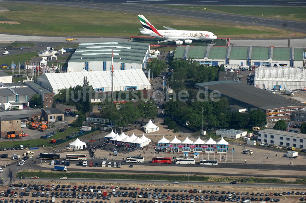 Luftbild Schönefeld - Ausstellungsgelände der Internationalen Luftfahrtshow ILA 2010 auf dem Gelände des Flughafen Berlin-Schönefeld zur Eröffnung am 08.06.2010