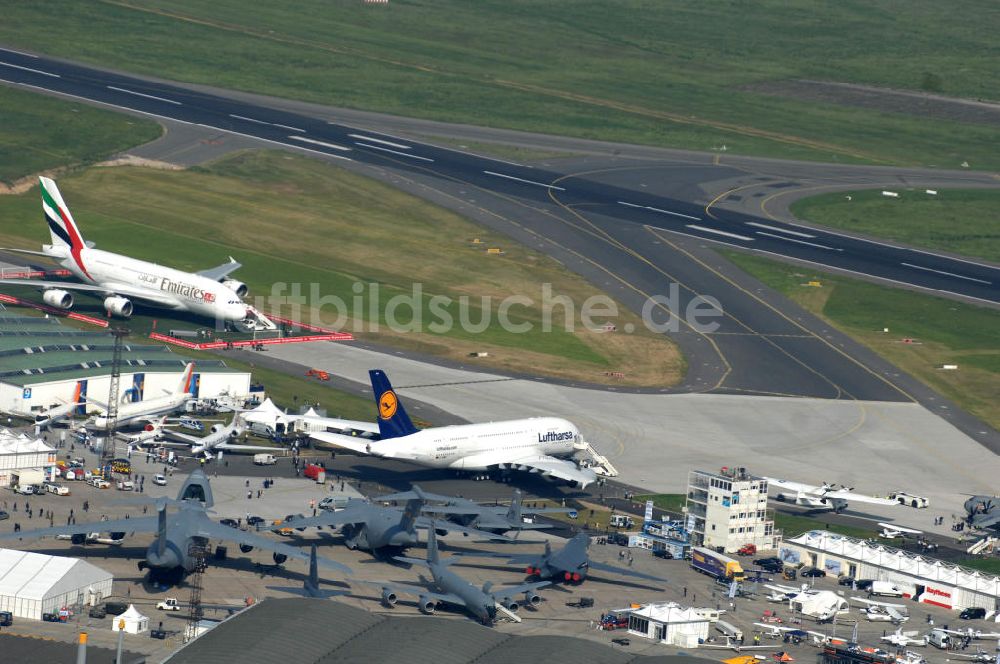 Luftbild Schönefeld - Ausstellungsgelände der Internationalen Luftfahrtshow ILA 2010 auf dem Gelände des Flughafen Berlin-Schönefeld zur Eröffnung am 08.06.2010