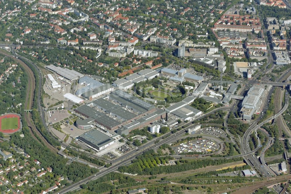 Berlin aus der Vogelperspektive: Ausstellungsgelände und Messehallen der Messe Berlin in Berlin