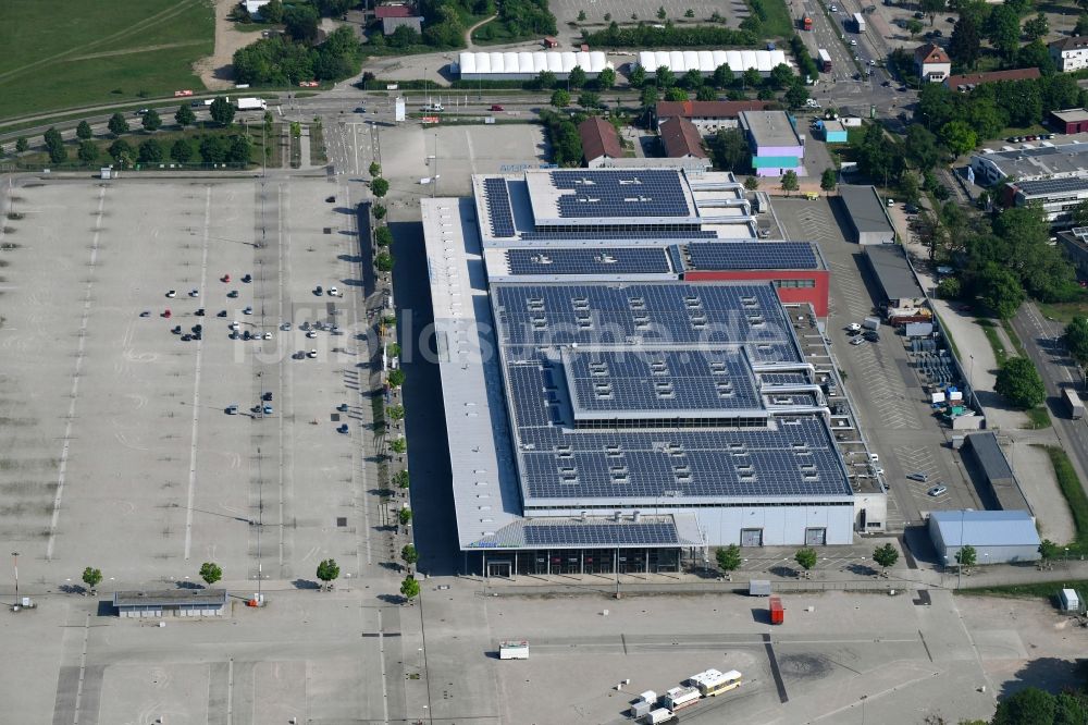 Luftbild Freiburg im Breisgau - Ausstellungsgelände und Messehallen der Messe Freiburg in Freiburg im Breisgau im Bundesland Baden-Württemberg, Deutschland