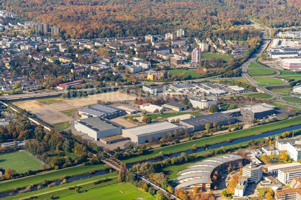 Offenburg von oben - Ausstellungsgelände und Messehallen der Messe Offenburg und Oberrheinhallen in Offenburg im Bundesland Baden-Württemberg, Deutschland