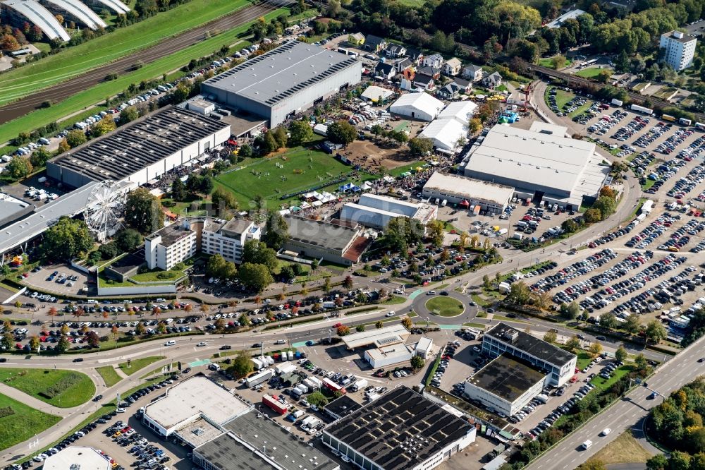 Offenburg aus der Vogelperspektive: Ausstellungsgelände und Messehallen der Messe Offenburg-Ortenau GmbH an der Schutterwälder Straße in Offenburg im Bundesland Baden-Württemberg, Deutschland