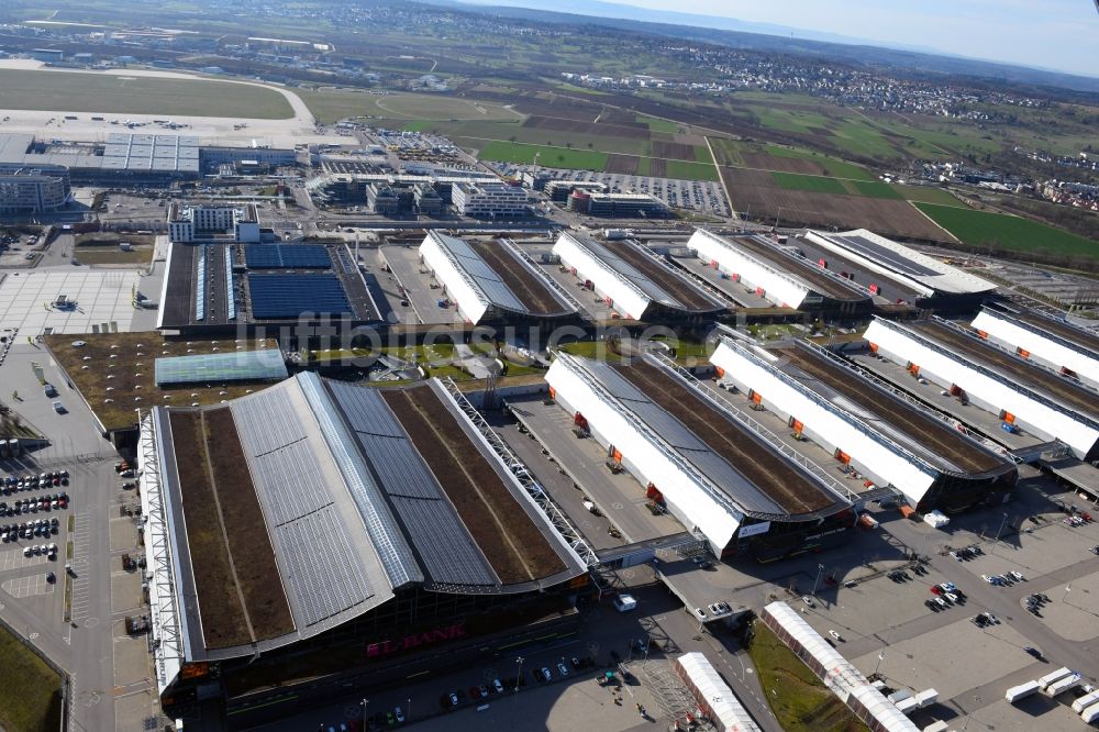 Luftaufnahme Stuttgart - Ausstellungsgelände und Messehallen der Messe in Stuttgart im Bundesland Baden-Württemberg, Deutschland