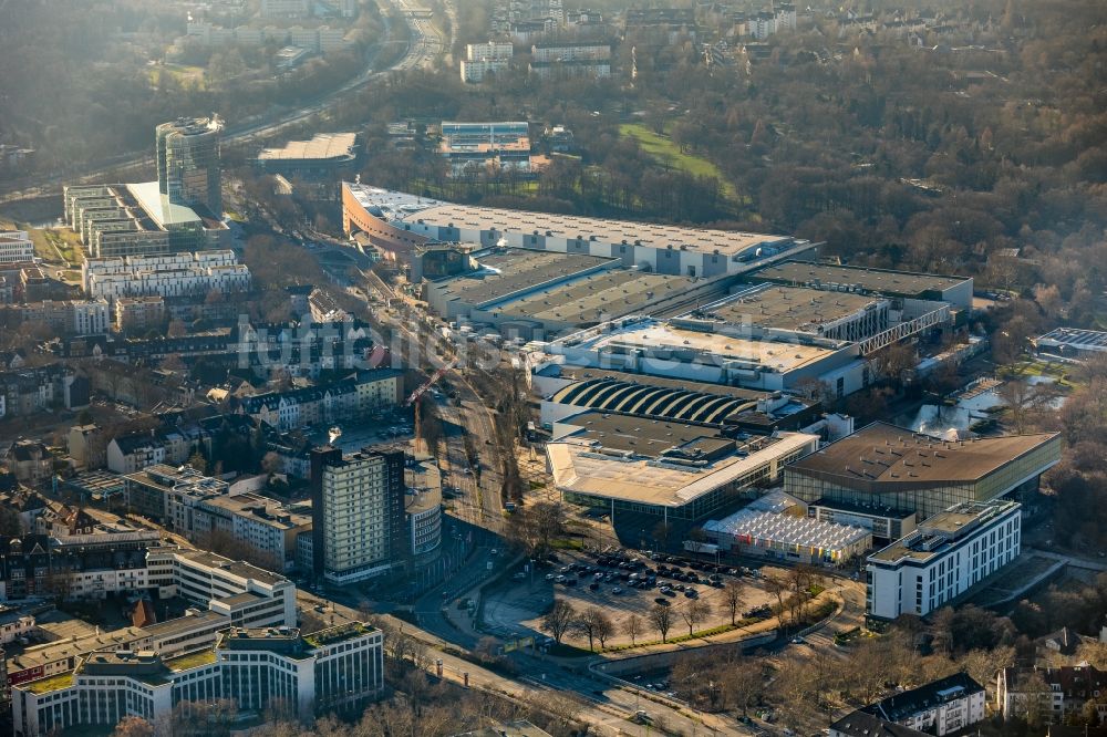 Essen aus der Vogelperspektive: Ausstellungsgelände und Messehallen im Ortsteil Rüttenscheid in Essen im Bundesland Nordrhein-Westfalen, Deutschland