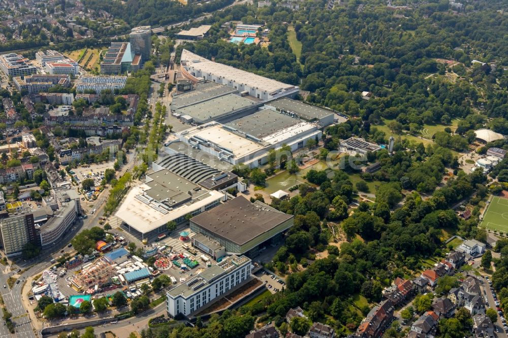 Essen aus der Vogelperspektive: Ausstellungsgelände und Messehallen im Ortsteil Rüttenscheid in Essen im Bundesland Nordrhein-Westfalen, Deutschland