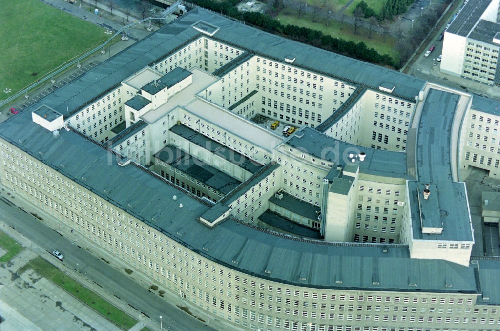 Luftbild Berlin - Auswärtiges Amt auch Außenministerium im Haus am Werderschen Markt in Berlin, Deutschland