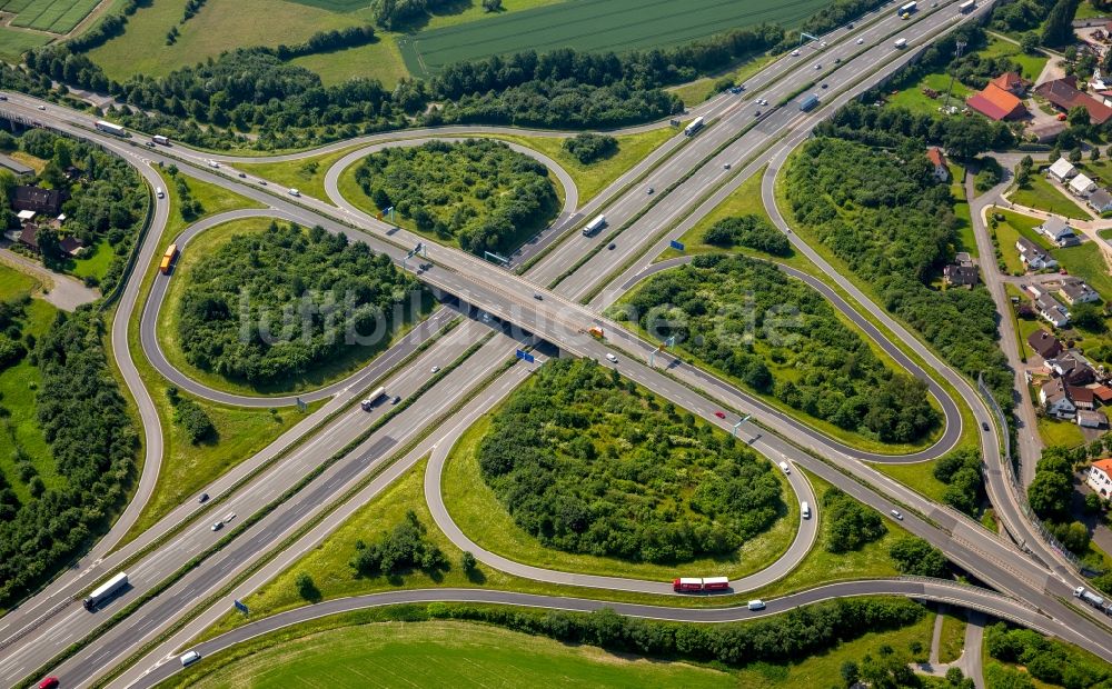 Bad Salzuflen von oben - Autobahn- Abfahrt der BAB A2 - B239 in Bad Salzuflen im Bundesland Nordrhein-Westfalen