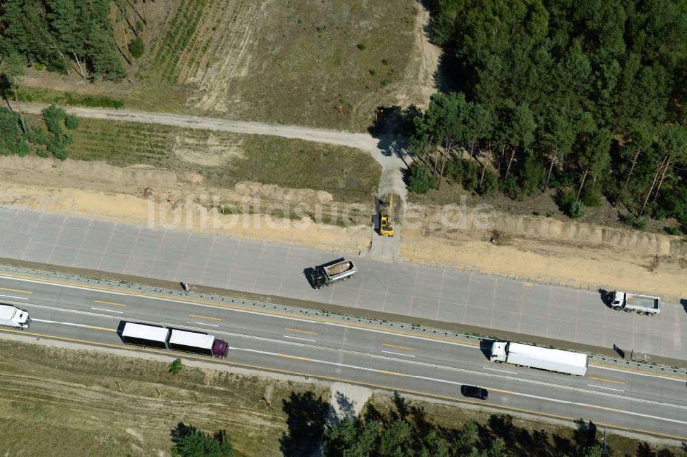 Luftbild Friedrichshof - Autobahn- Abfahrt der BAB A12 E30 in Friedrichshof im Bundesland Brandenburg